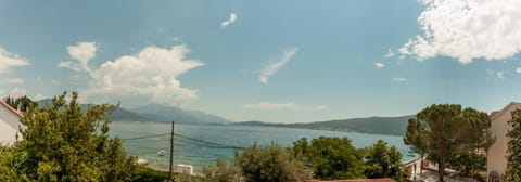 Barka B'n'B - Elegant Seaview Rooms Bed and Breakfast in Kotor Municipality