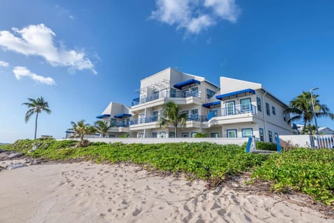Hilton Vacation Club Flamingo Beach Sint Maarten Resort in Sint Maarten