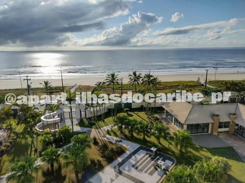 Apto Cond Ilhas do Caribe - Pr - Beira Mar Apartment in State of Paraná