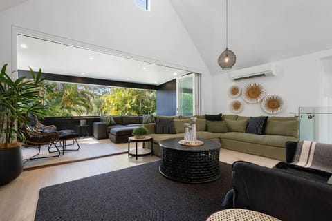 Living room, Decorative detail, Seating area, air conditioner