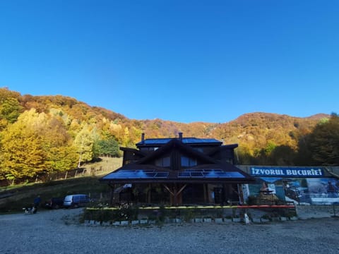 PENSIUNEA IZVORUL BUCURIEI Bed and Breakfast in Prahova, Romania