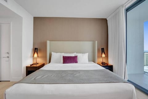 Amazing Apartments at H Beach House Apartment in Hollywood Beach