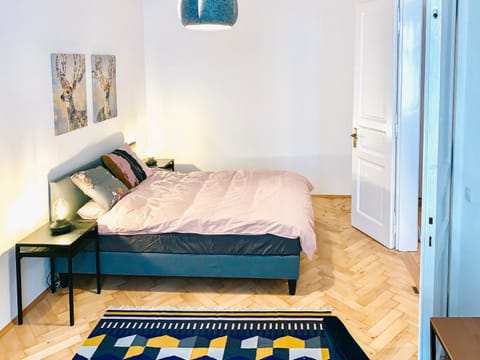 Contemporary City Apartment - by Nahuen Suites Condominio in Graz