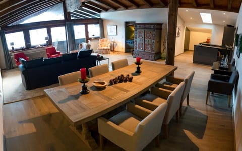 Kitchen or kitchenette, Living room, Photo of the whole room, Dining area