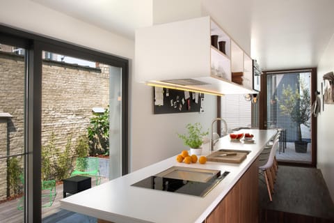 Communal lounge/ TV room, Business facilities, Breakfast