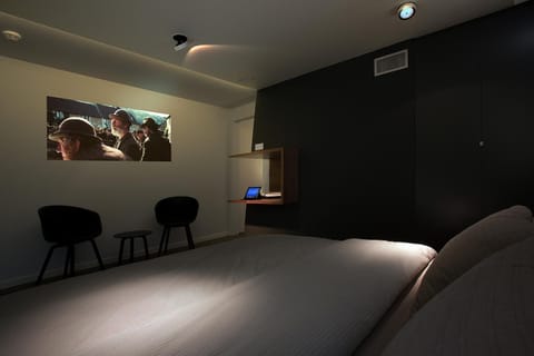 TV and multimedia, Bedroom