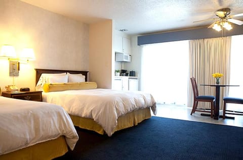 Coral Reef Inn & Condo Suites Motel in Alameda