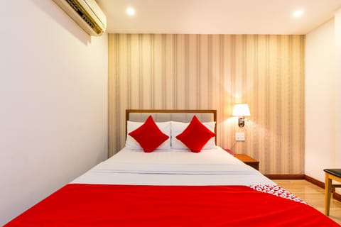 Hung Phat Hotel - Trung Son Hotel in Ho Chi Minh City