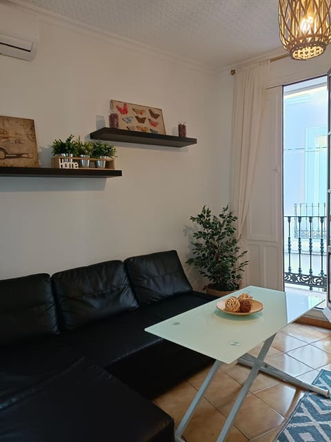 BOHEMIAN & SUITES CATEDRAL -parking Condo in Seville