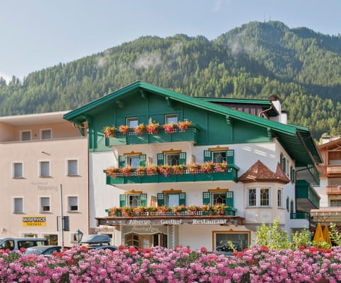 Property building, Spring, Day, Summer