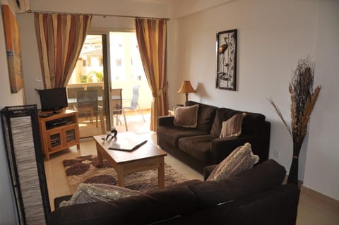 2 Bed, 2 Bath Apartment In Mandria Apartment in Paphos District