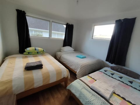 3 Bedroom House, 30 Laurel St, Mt Albert, Auckland House in Auckland