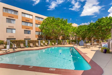 Pool view, Swimming pool