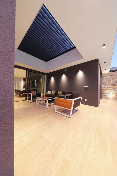 Balcony/Terrace, Balcony/Terrace