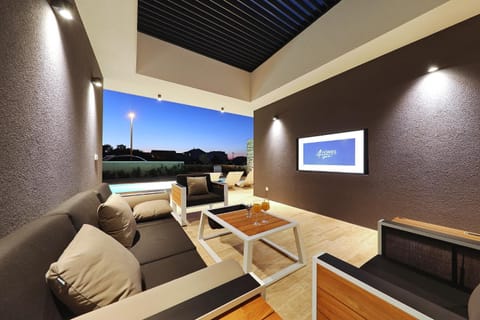 Communal lounge/ TV room, TV and multimedia, Balcony/Terrace, Balcony/Terrace