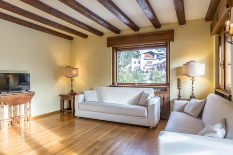 Cantore, Cortina by Short Holidays Condo in Cortina d Ampezzo