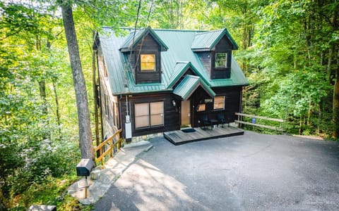 Naughty Pines House in Pigeon Forge