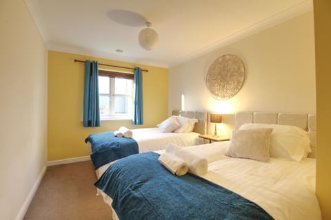 Sunnydale Serviced Apartments - Central location, with allocated parking Eigentumswohnung in Wakefield