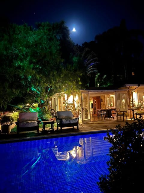 Night, Pool view