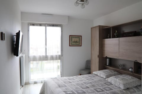 TV and multimedia, Bedroom