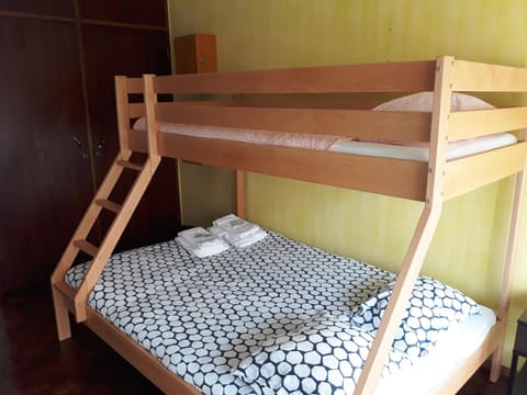 bunk bed