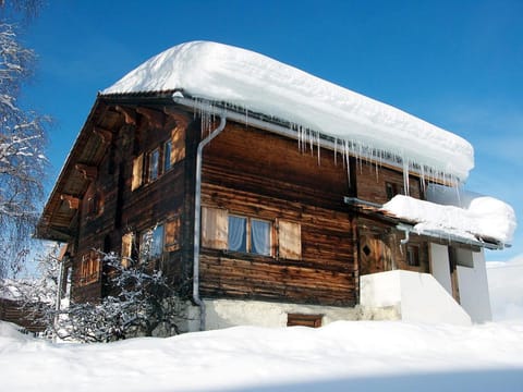 Property building, Winter