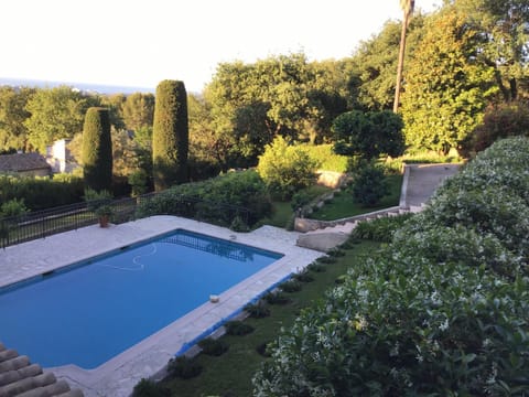 Luxurious sea view villa in Saint Paul de Vence Casa de campo (Villa) in Saint Paul de Vence