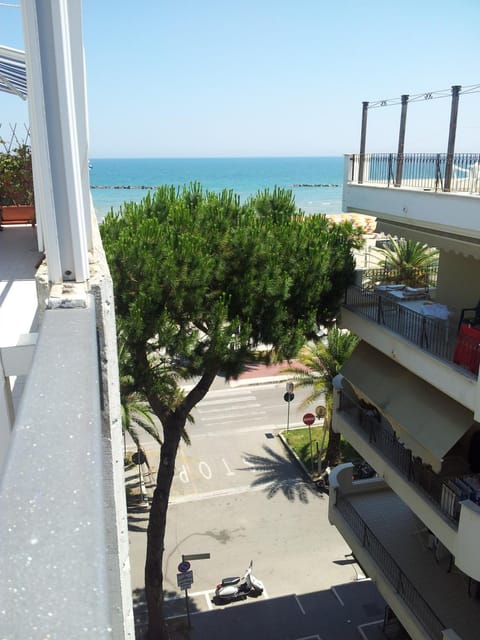 Balcony/Terrace, Beach, Sea view