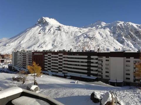 Appartement 3 pièces à Tignes, 8 personnes, pied des pistes avec WIFI - FR-1-411-48 Apartment in Tignes