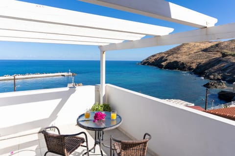 Balcony/Terrace, Sea view, Non alcoholic drinks