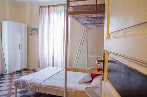 Bed, Landmark view, Mountain view, bunk bed