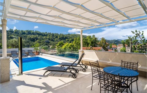6 Bedroom Gorgeous Home In Sipanska Luka Maison in Dubrovnik-Neretva County