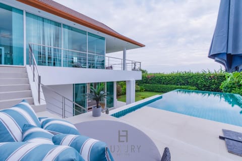 Luxury 3 Bedroom Villa, Sea View PM-A5 Chalet in Nong Kae