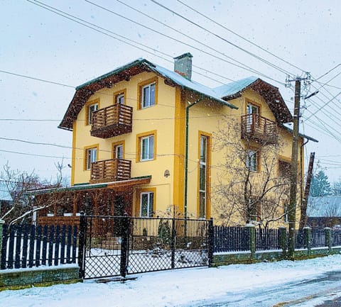 Property building, Winter