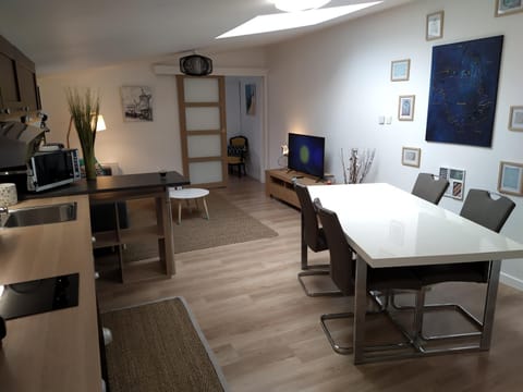 La perle du 58 - T2 Parking Wifi Terrasse CLIM Apartment in Auvergne-Rhône-Alpes