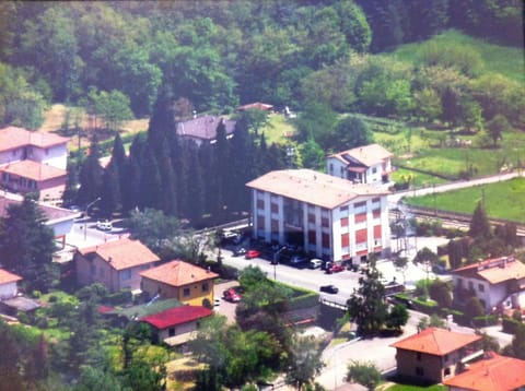 Property building, Bird's eye view