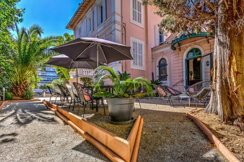 Villa Claudia Hotel Cannes Centre - Parking Hotel in Cannes