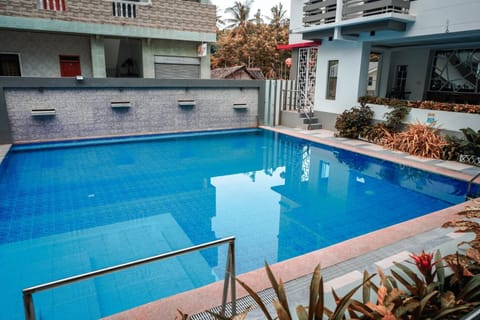 Pool view, Swimming pool