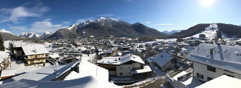 Neighbourhood, Bird's eye view, Winter, City view, Mountain view, Street view