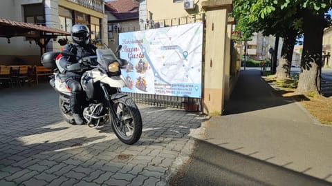 Pensiunea Buon Gusto Sibiu-motorcyle friendly,city center Alojamiento y desayuno in Sibiu