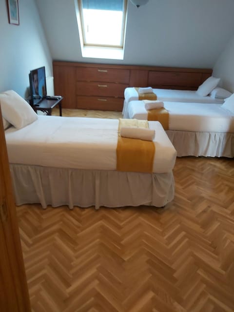 Chalet Avila Rooms Bed and Breakfast in Madrid