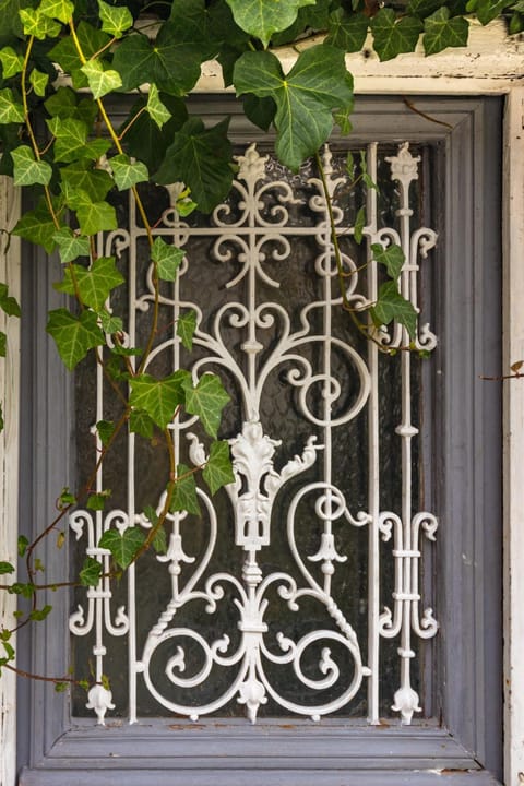 Les Trois Roses Bed and Breakfast in Hauts-de-France