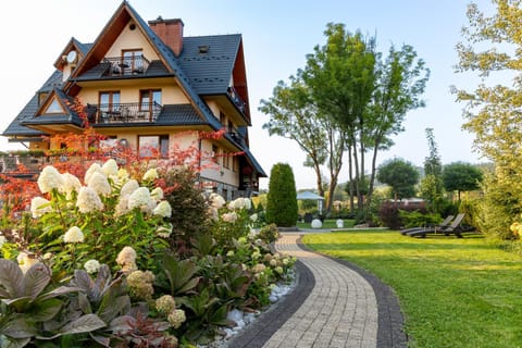 Property building, Garden view