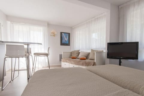 Le Crystal Dinard, Sure Hotel Collection by Best Western Hotel in Dinard