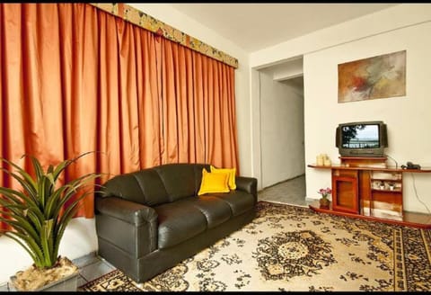 Communal lounge/ TV room, Living room, Area and facilities