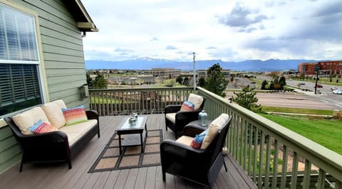 Gorgeous Rancher/Mtn Views/AF Academy Villa in Black Forest