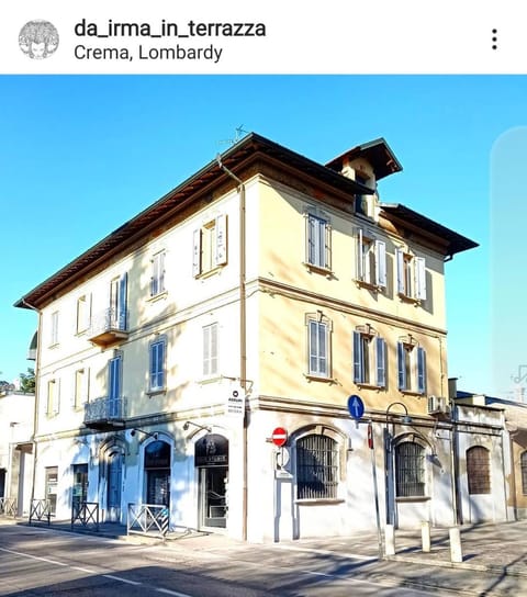 Property building, Street view