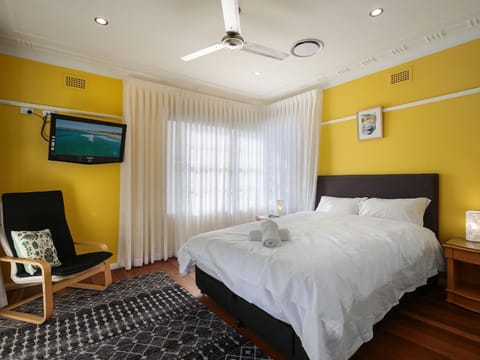 Leisurely Holiday Retreat, near Beach and Shops Maison in Terrigal