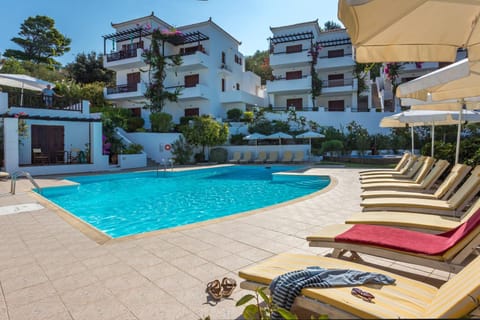 Maistros Suites - Péra Condominio in Skopelos