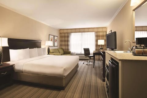 Country Inn & Suites by Radisson, Atlanta Airport North, GA Hotel in College Park